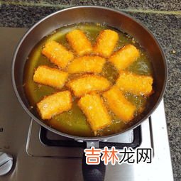 煎炸食物时油温不宜过高的原因是,油炸食品时油温不宜超过