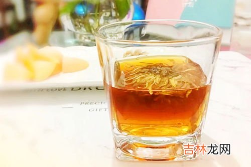 酒的吉祥寓意,重阳节饮菊花酒寓意着什么