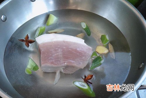 二十六煮煮肉什么意思,26 炖大肉有些什么习俗30字？