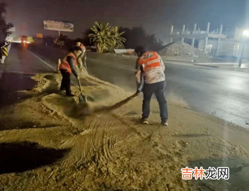 高速下雪会连夜清理吗,大雪过后多长时间,高速公路上会清理积雪?