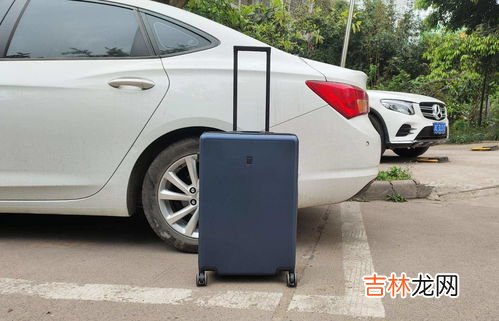 坐高铁行李箱有限制吗,坐高铁行李箱有限制吗?