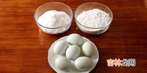包粽子的咸蛋黄要煮吗,包粽子的蛋黄要煮熟吗