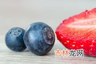 蓝莓干的功效与作用,蓝莓干的功效与禁忌 蓝莓干怎么吃效果最好