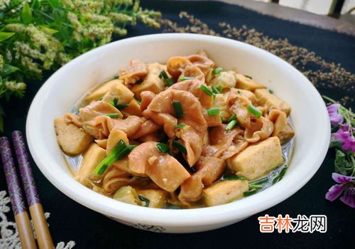 大肠炖豆腐做法,大肠炖豆腐的家常做法？