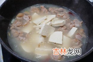 大肠炖豆腐做法,大肠炖豆腐的家常做法？