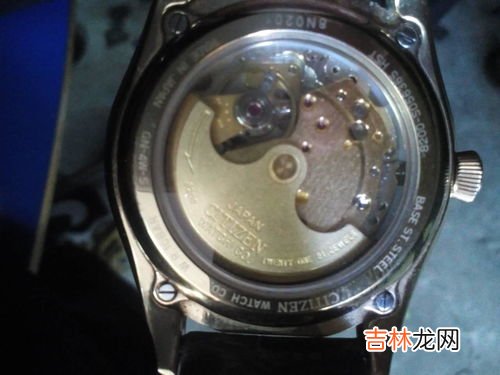 三千多的手表什么品牌好,大学生，3000多预算是入iwatch还是天梭手表？