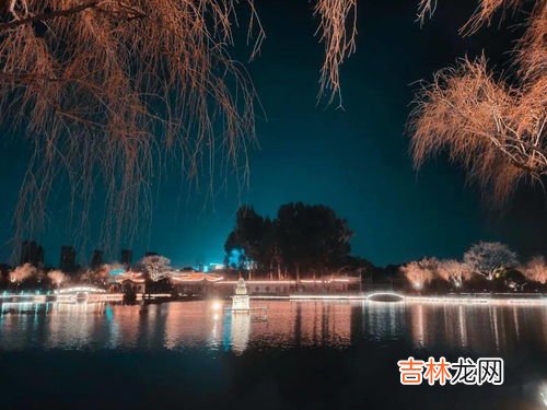 东风夜放花千树更吹落星如雨是什么节日,东风夜放花千树 更吹落星如雨是什么节日