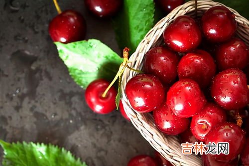 车厘子里面有点黄是坏掉了吗,车厘子里面什么颜色正常？