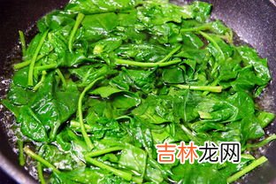 菠菜可以和土豆一起吃吗,土豆，菠菜，西红柿可以在一起炖吗