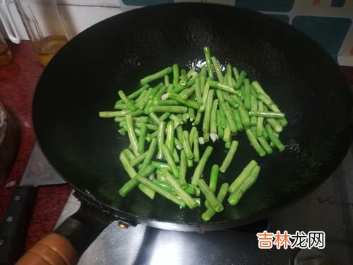 炒豆角过夜还能吃吗,隔夜的豆角还能吃吗