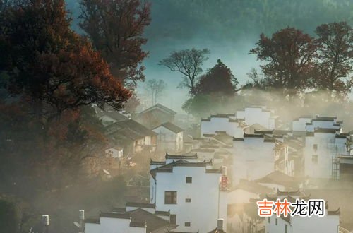 雾什么时候出现什么时候消失,,雾为什么出现在傍晚到次日清晨期间