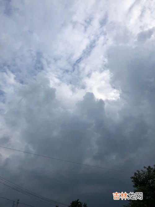 梅雨天气要不要开窗通风,梅雨季节可以开窗通风吗?