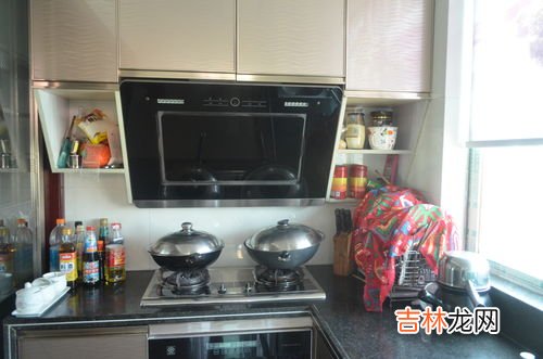 楼上炒菜楼下油烟味重是谁的问题,楼上做菜楼下串味？