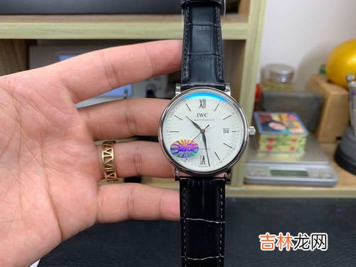 IWC 万国欧米茄哪个保值？一文带你了解,请问：欧米茄和万国表，哪一个更值得购买