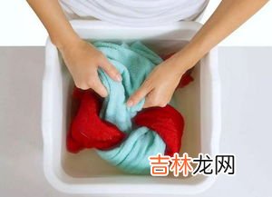 如何去除衣服上的汗臭味,衣服有汗味怎么去除 衣服有汗味应该怎么去除