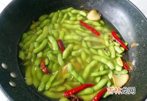 煮毛豆不黄是绿色的方法,我比较喜欢吃毛豆,怎么煮出好吃的毛豆,而且毛豆发绿不变黄?