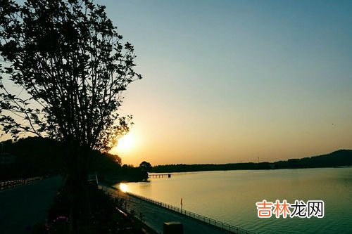 玄武湖面积,玄武湖在哪个城市