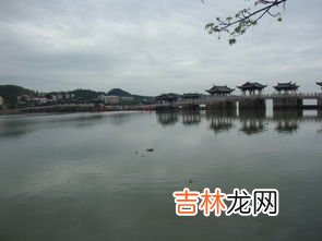 中国乃至世界第一座启闭式浮桥是什么桥,国内第一座启闭式浮桥是哪一座？