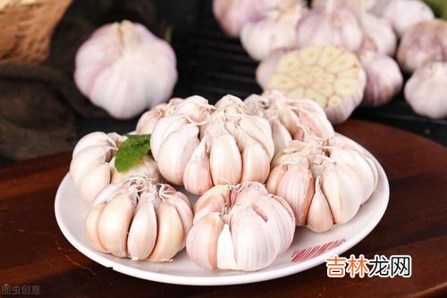 草菇可以放冰箱保存吗,蘑菇可以放冰箱里冻吗？