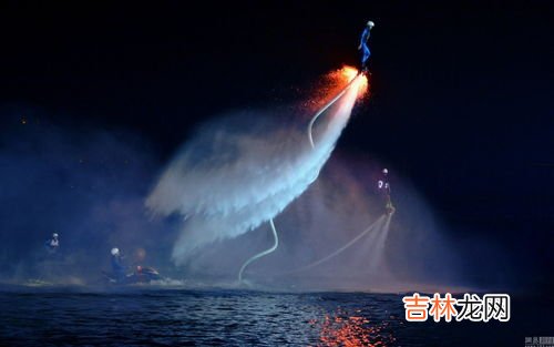 隐形的翅膀中美丽的太阳指什么,隐形的翅膀歌词赏析