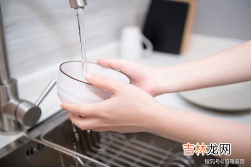 烧碱洗碗后能冲干净吗,食用碱清洁妙用