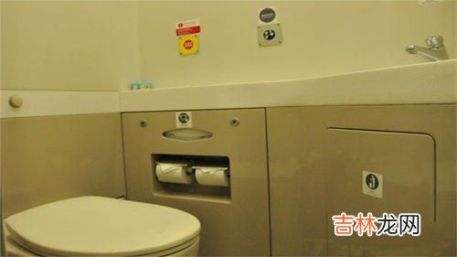 高铁有厕所吗,一般在哪里啊,高铁一等座厕所在哪