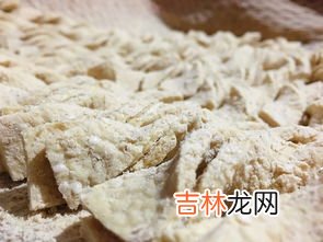 祭灶糖是什么做的,灶糖的做法