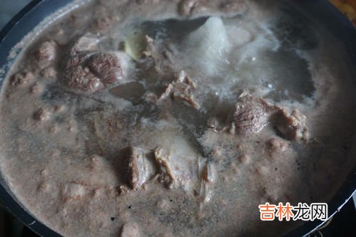 一斤牛肉煮熟有多少,一斤生牛肉煮熟还剩多少？