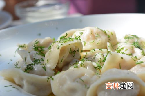 干饺和水饺的区别,饺子你喜欢吃汤的还是干的？为什么？