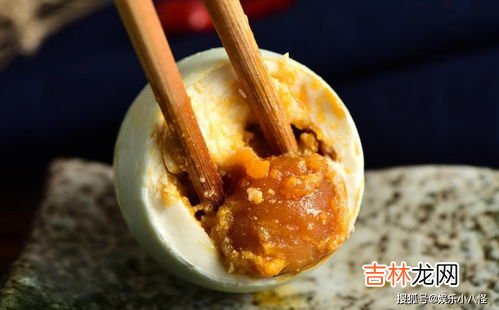 咸鸭蛋腌10天可以吃不,咸蛋腌多少天就可以吃了