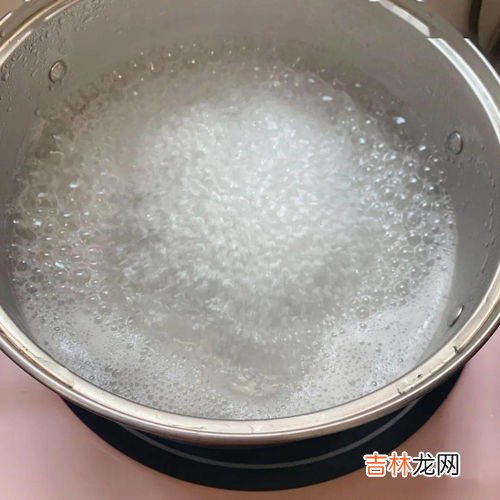 100克白凉粉放多少毫升水,请问白凉粉怎么煮，100克白凉粉用多少水？