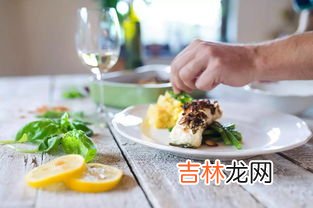 佐餐酒和红酒的区别,葡萄酒饮用为何分婚礼及佐餐等