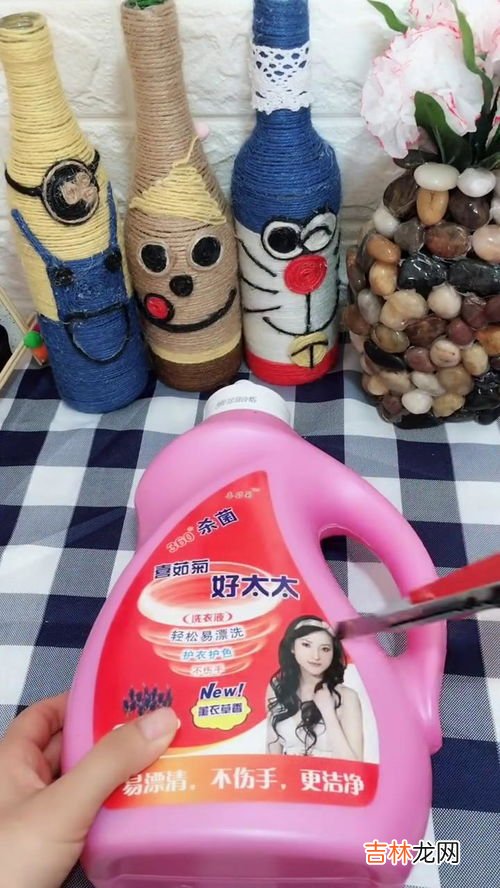 过期洗衣液可以用吗?有什么危害吗,过期三四年的洗衣液还能用吗