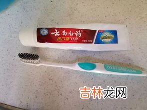 凡士林怎么清洗干净,凡士林如何清洗干净，凡士林太油怎么洗