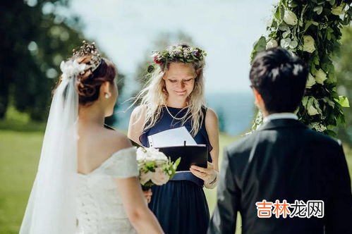 为什么结婚了不告诉我,前男友结婚了，但是他没有直接告诉我，为什么？