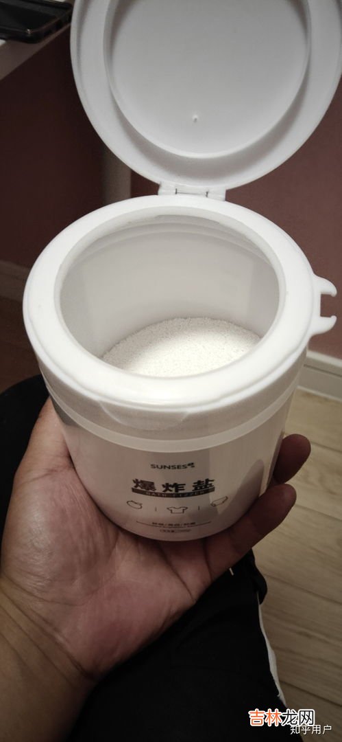 爆炸盐怎么使用方法洗衣服 爆炸盐可以直接用手洗吗,爆炸盐怎么使用方法可用手洗吗