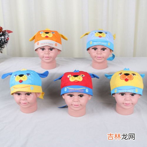 海盗常见的帽子是三角帽还是鸭舌帽,《加勒比海盗》杰克船长戴的帽子什么名字啊