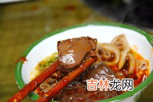 鸭血是荤菜还是素菜,鸭血属于荤菜还是素菜呢?