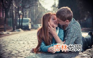 男人和女人亲嘴为什么,男人和女人恋爱时，为什么要亲吻？