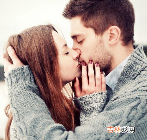 男人和女人亲嘴为什么,男人和女人恋爱时，为什么要亲吻？