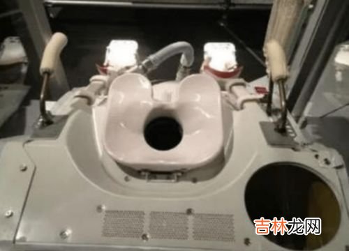 宇航员大小便如何处理,航天员的大小便怎么处理