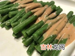 豇豆吃起来脆的是没熟吗,豇豆角炒熟是脆的吗