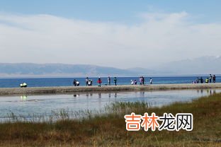 伊宁市到赛里木湖有多少公里,从塞里木湖到伊宁市怎么走