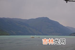 伊宁市到赛里木湖有多少公里,从塞里木湖到伊宁市怎么走