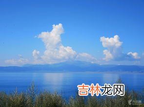 伊宁市到赛里木湖有多少公里,从塞里木湖到伊宁市怎么走