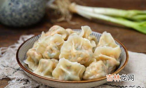 年初一必须吃素饺子吗,为什么三十的时候饺子要吃肉馅的，而初一的时候饺子要吃素馅的？