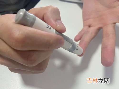 测血糖第一滴血为什么不要,测血糖必须用第几滴血的说法是真的吗？