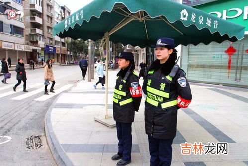 地铁每个口进去一样吗,天津地铁1号线B口和D口上车线路一样吗？