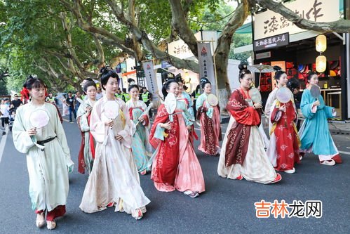 汉服餐饮店排行榜品牌,不知道去哪里购买正版汉服？有哪些店铺推荐吗？