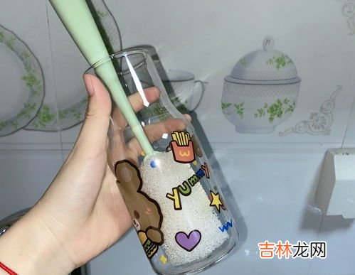 茶渍用什么可以清洗干净,茶杯里的茶垢用什么清洗最方便最好